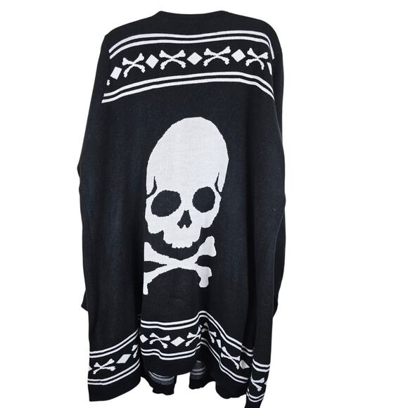 Hot Topic Sweaters - Hot Topic Skull Crossbones Open Front Tight Knit Women's Cardigan 4 - 4X NWT